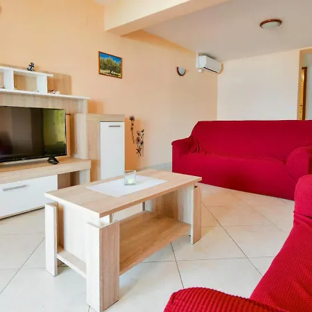 Tanja-3 By Interhome