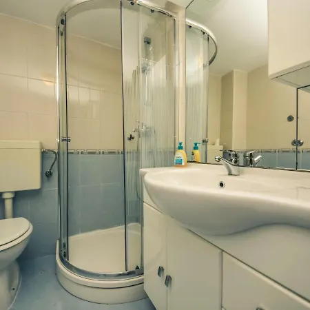 Apartamento Tanja-3 By Interhome